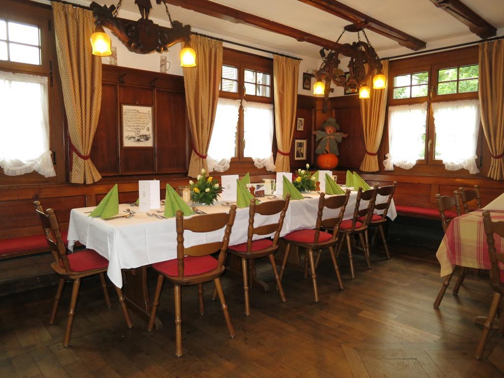 Gasthof Zum Goldenen Kreuz Wilhelmsdorf  Exterior foto